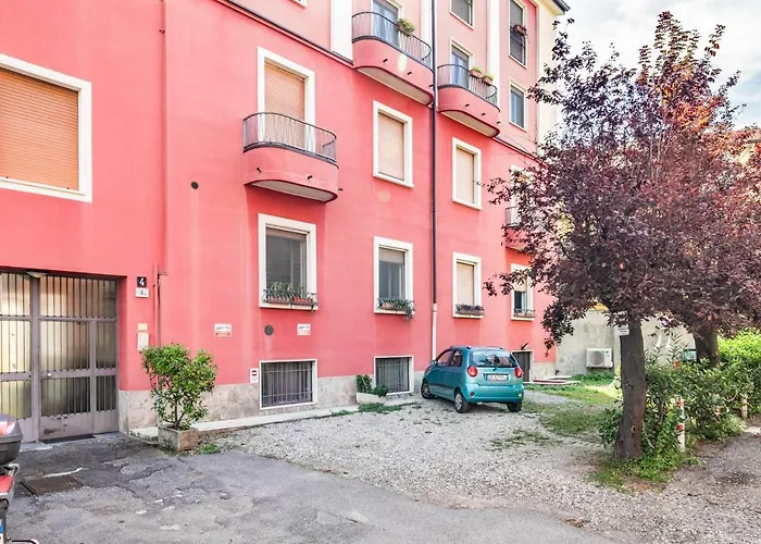 - Bocconi E Navigli - Spacious 3Br 95 M - Free Parking